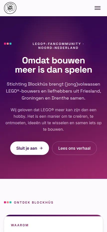 Dezelfde homepagina op een telefoon — hamburgermenu, hero en de knoppen 'Sluit je aan' en 'Lees ons verhaal'.