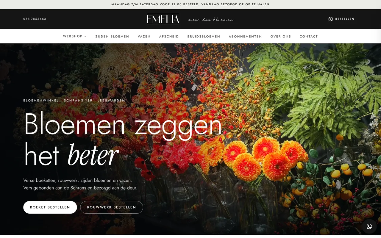 De nieuwe homepage van emelia.nl: haar logo in een zwarte balk, het menu op wit en de kop Bloemen zeggen het beter over een foto van haar bloemenwand, met de knoppen Boeket bestellen en Rouwwerk bestellen